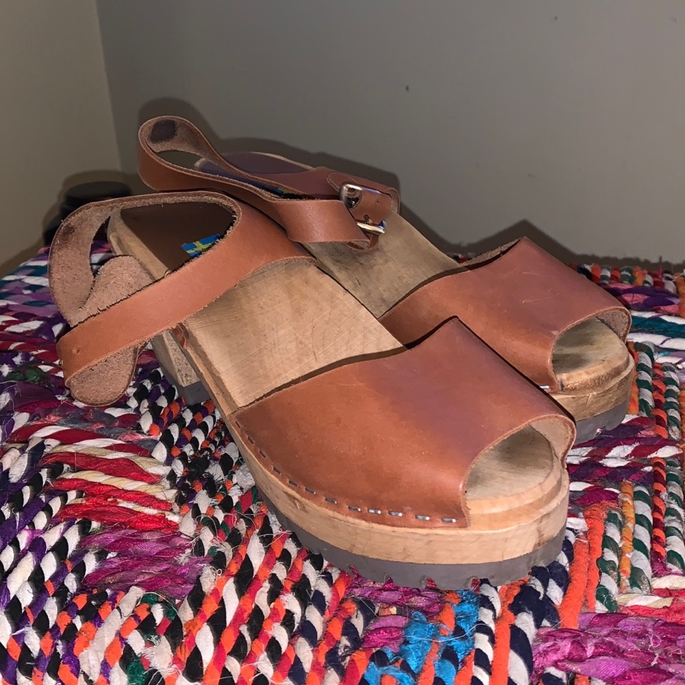 mia wooden platform clog sandals 40